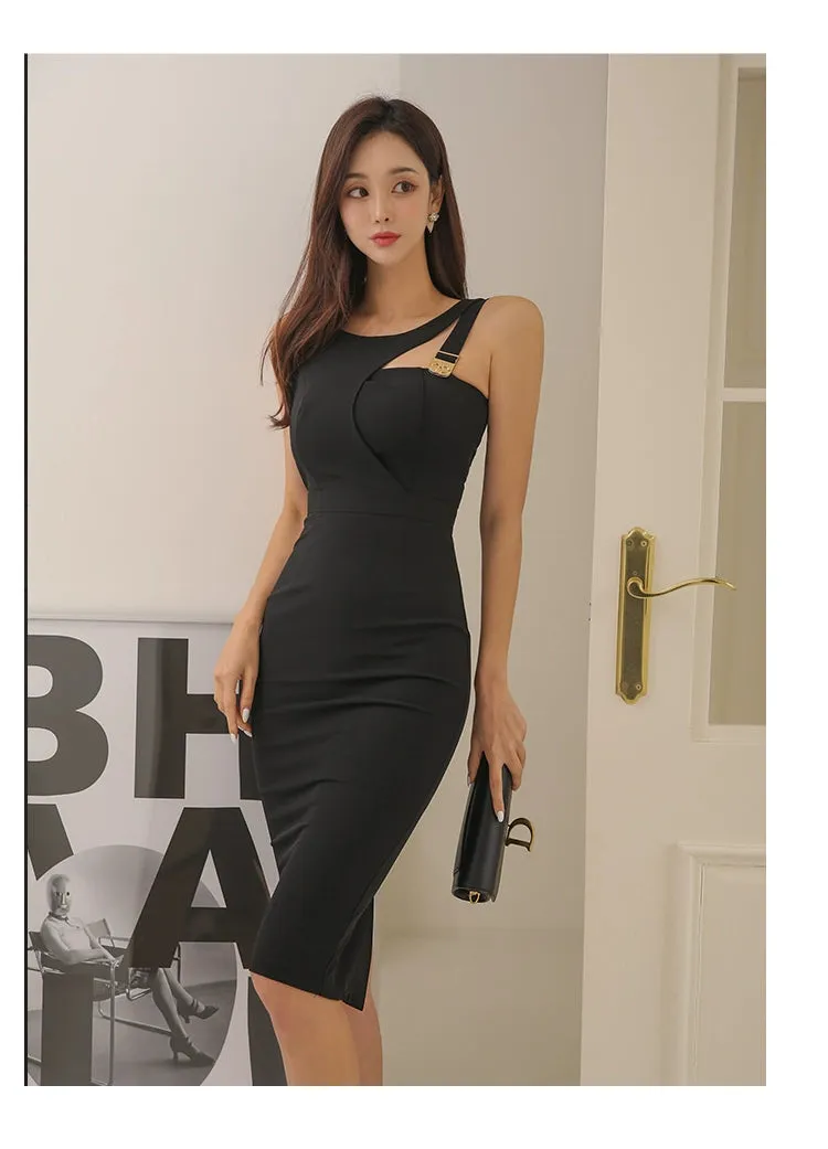 Asymmetric Sleeveless Backless Waist Trimming Slim Fit Dress