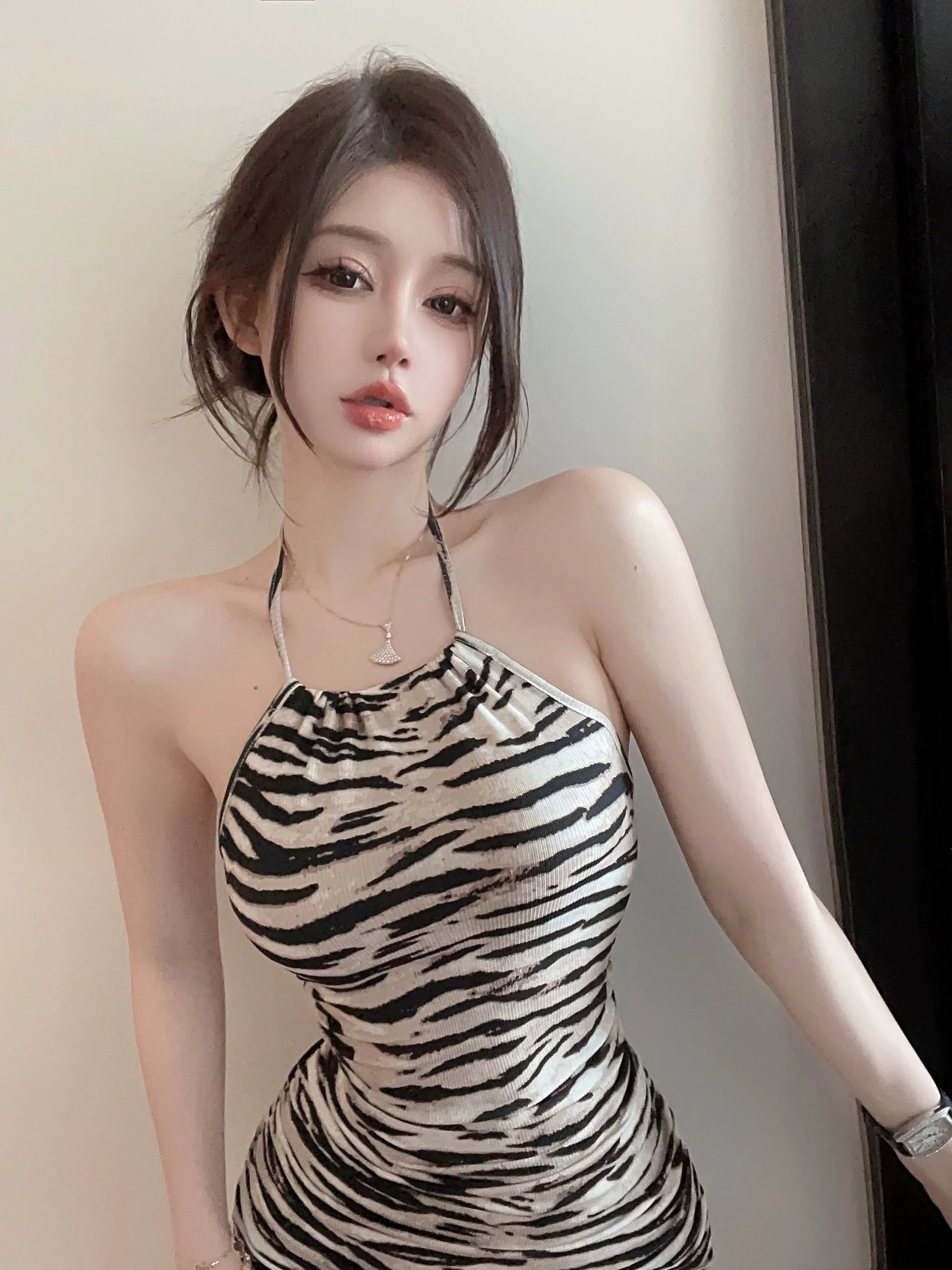 Internet Celebrity Vintage Backless Sleeveless Tight Dress Halterneck