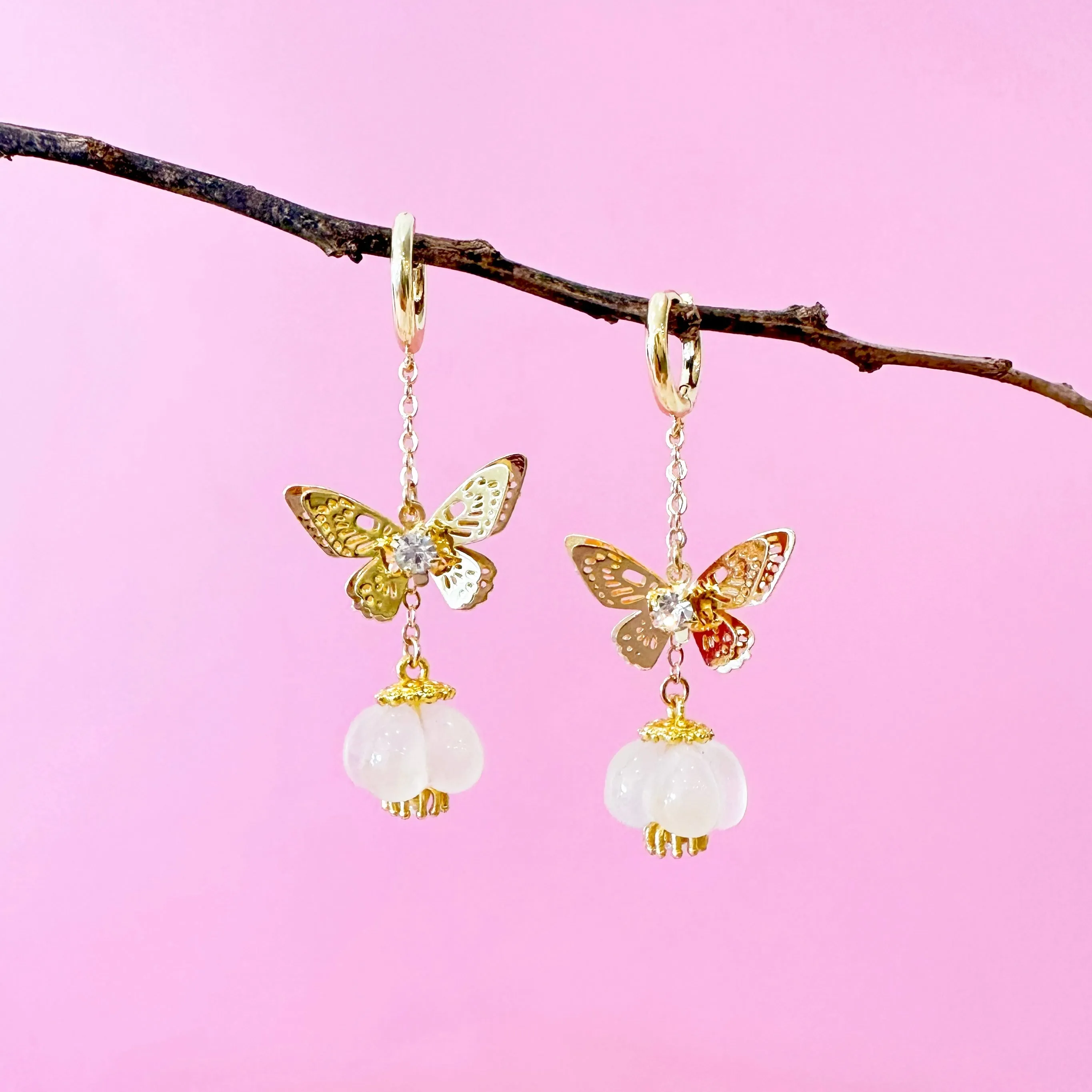 Peach Blossom Huggie Hoop Earrings 桃花